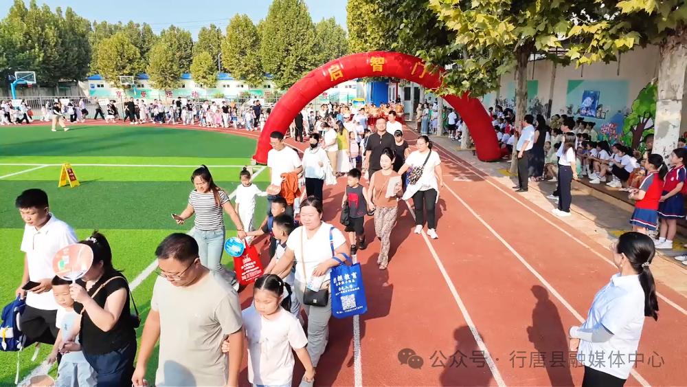 仪式感满满！行唐县实验学校为一年级萌新送上“入学礼” 